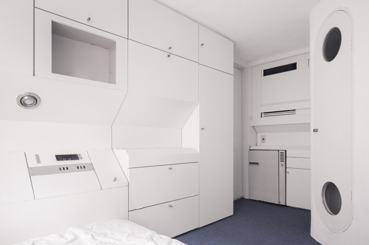 Archillect ID 387707