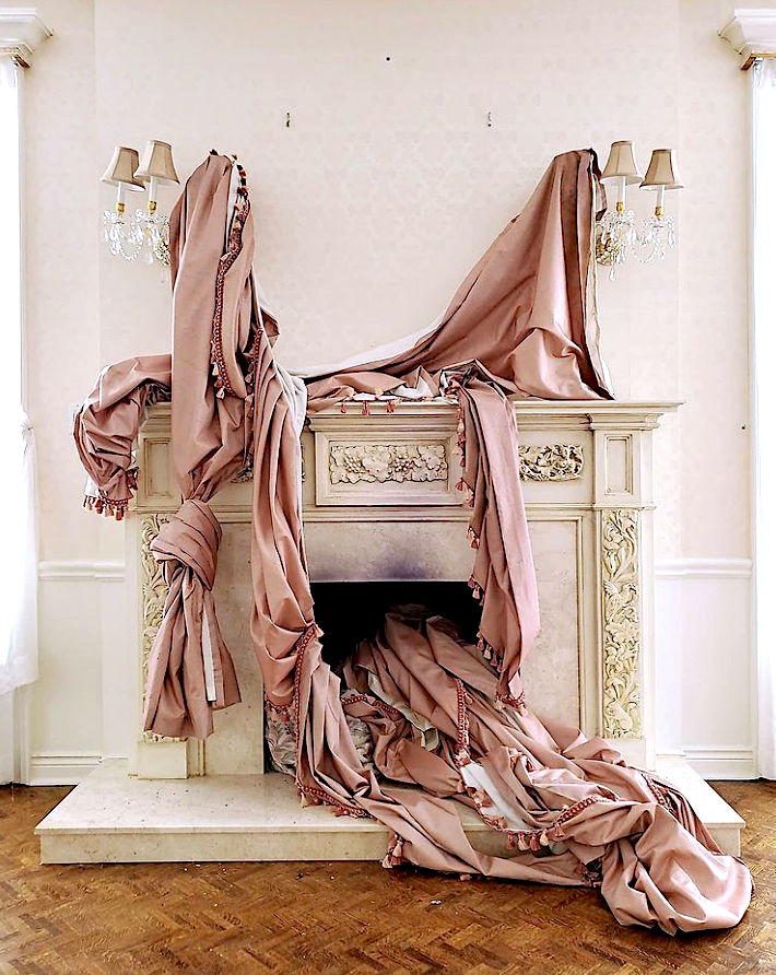 Archillect ID 387847