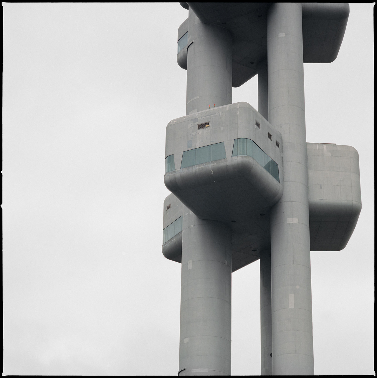 Archillect ID 387866