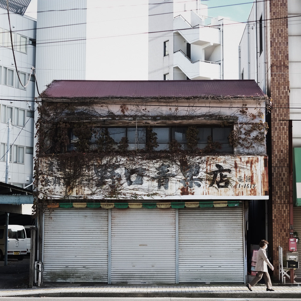 Archillect ID 387893