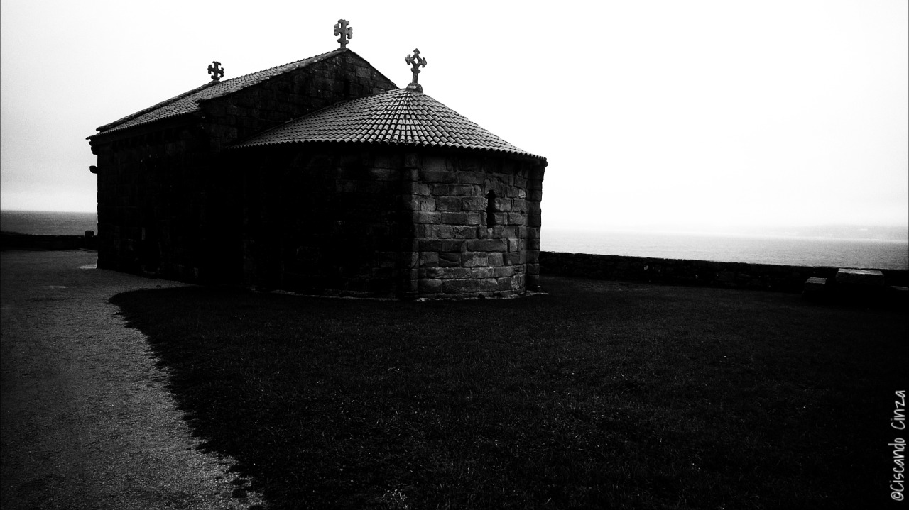 Archillect ID 387894