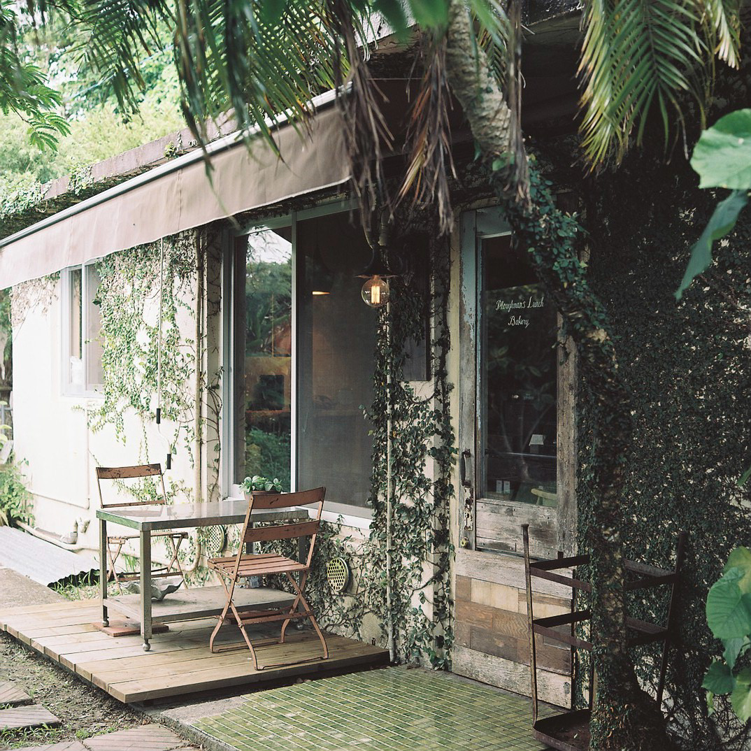 Archillect ID 387945