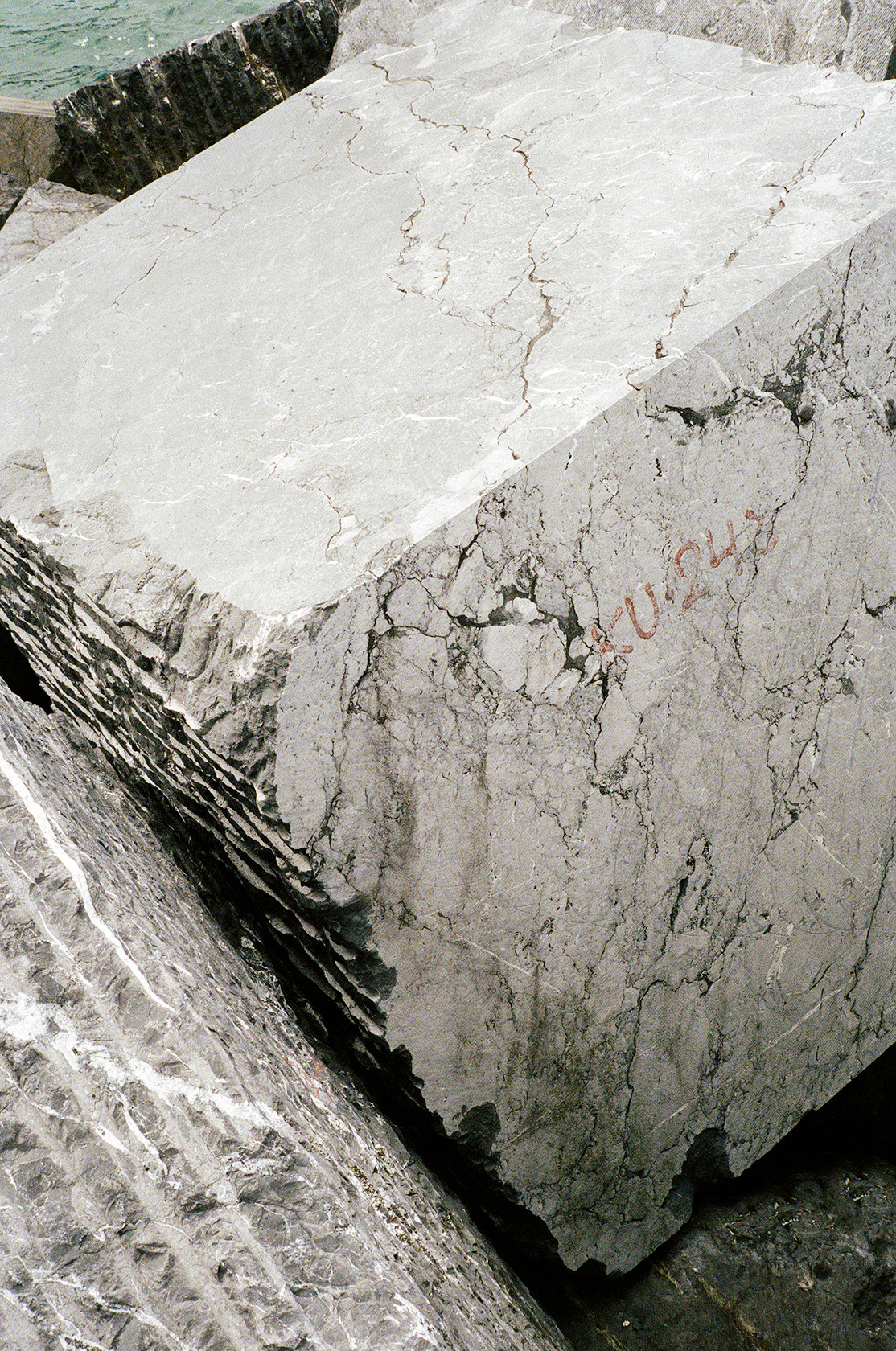 Archillect ID 388019