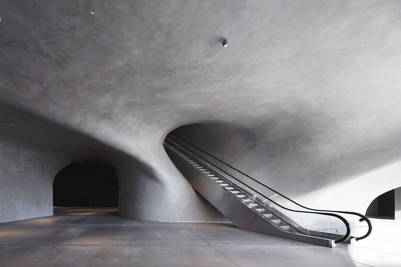 Archillect ID 388034