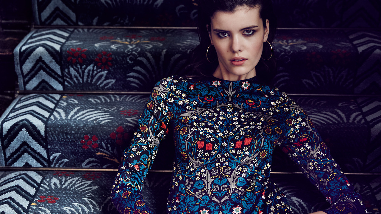 Archillect ID 388112