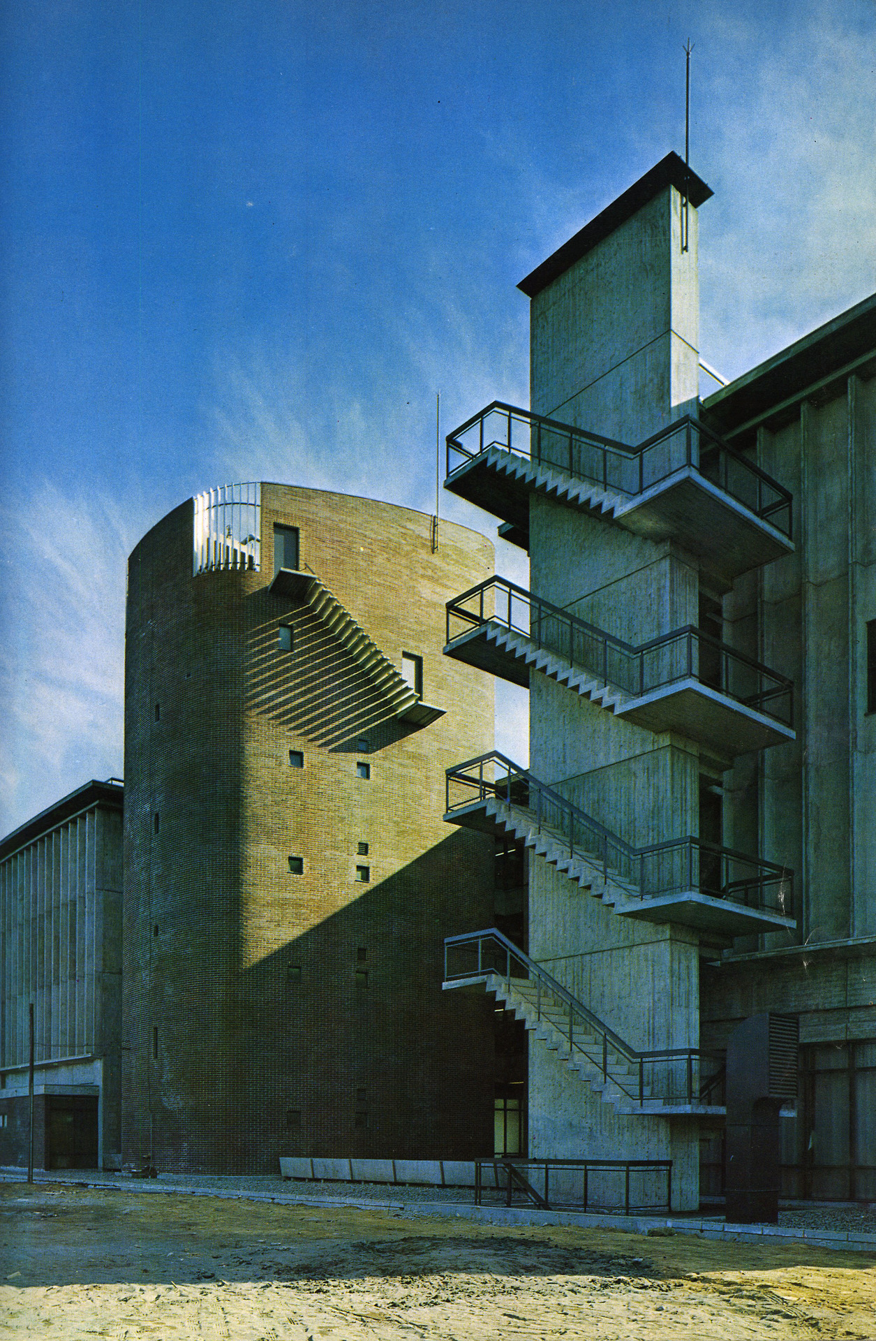 Archillect ID 388218