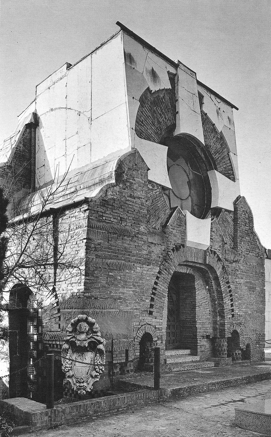 Archillect ID 388277