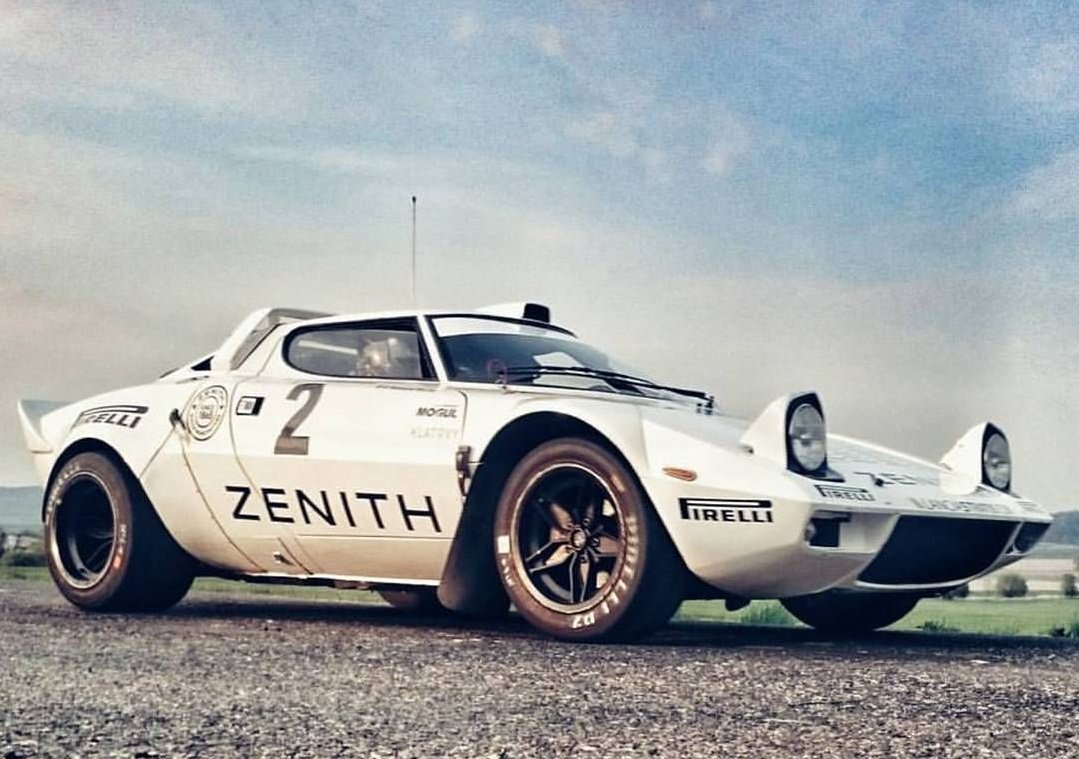 Archillect ID 388316