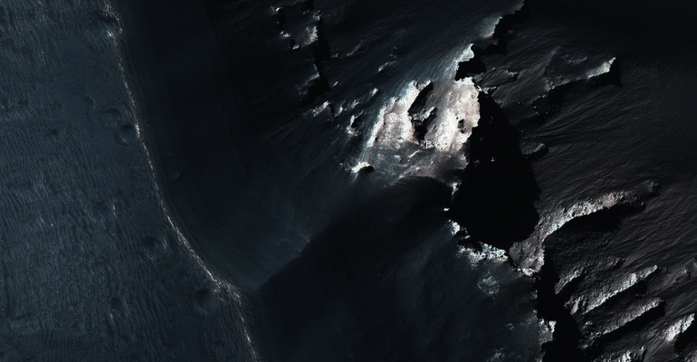 Archillect ID 388329