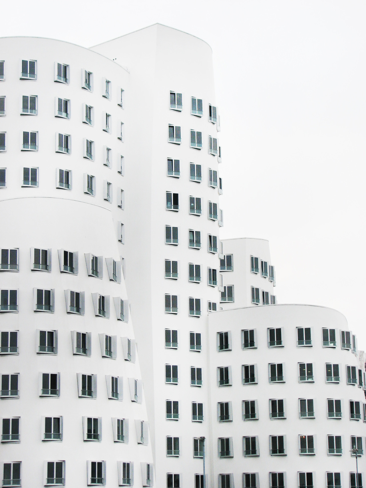 Archillect ID 388415