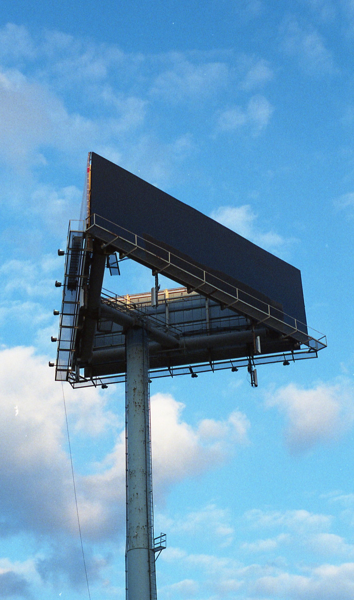 Archillect ID 388441