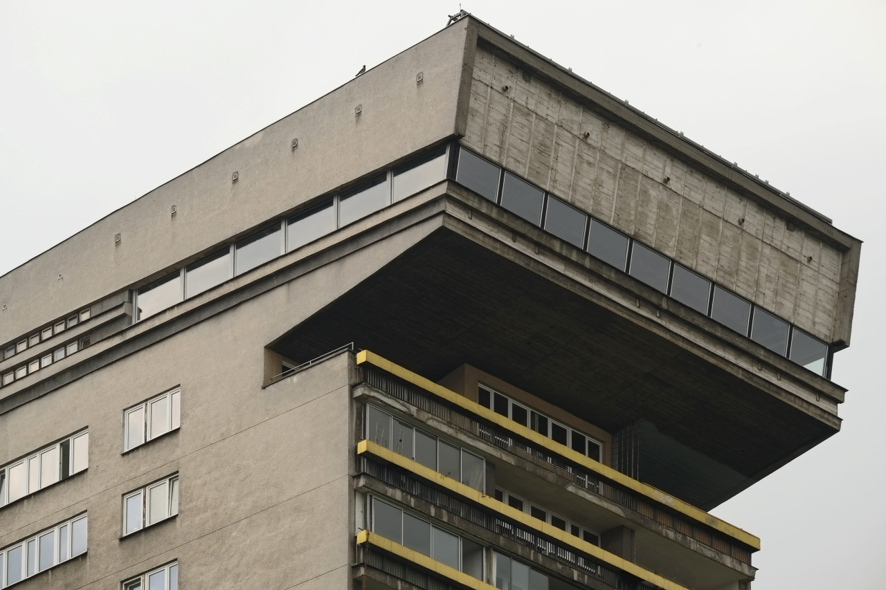 Archillect ID 388477