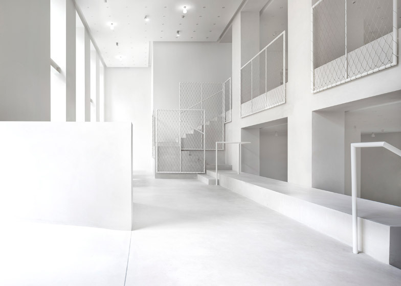 Archillect ID 388570