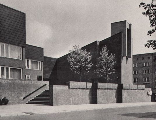 Archillect ID 388677