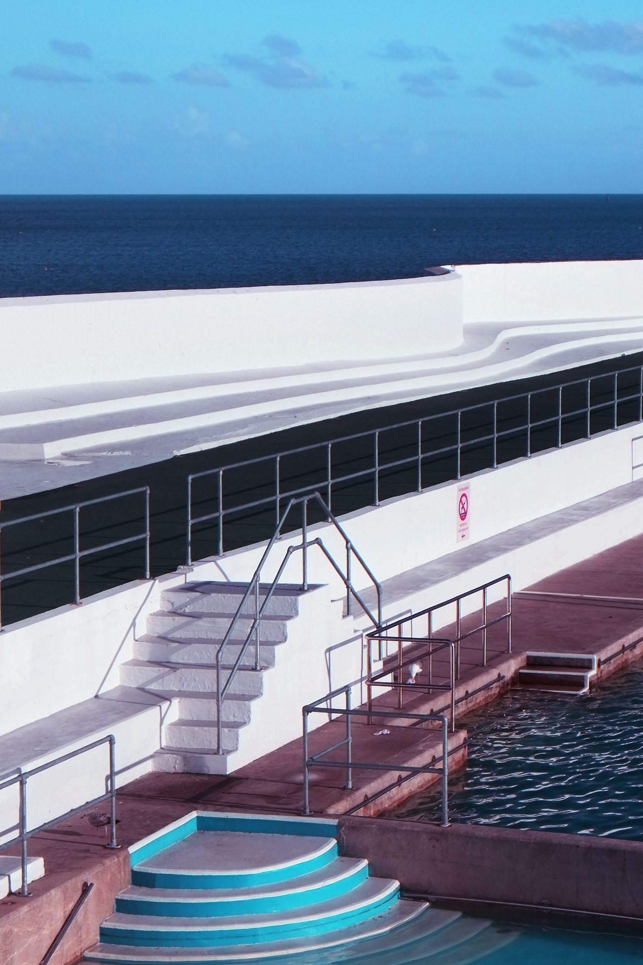 Archillect ID 388828