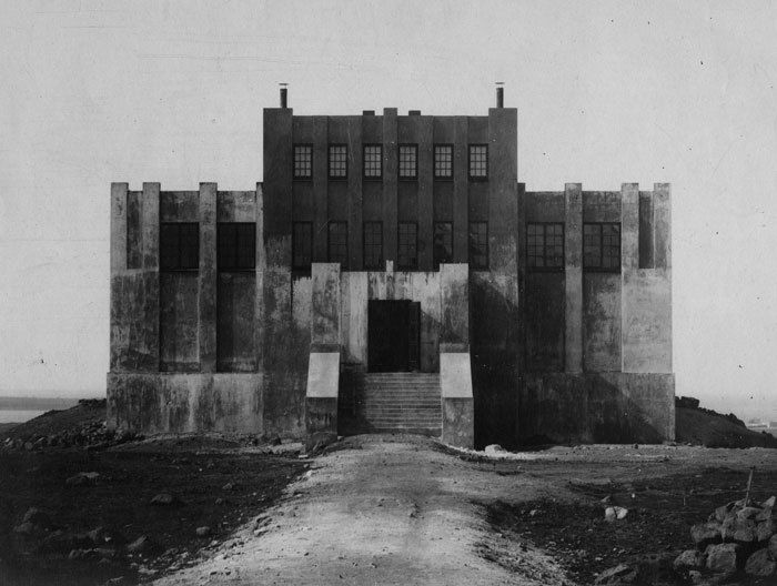 Archillect ID 388848