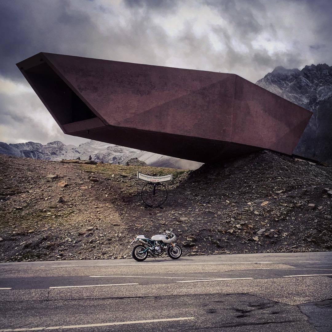 Archillect ID 388967