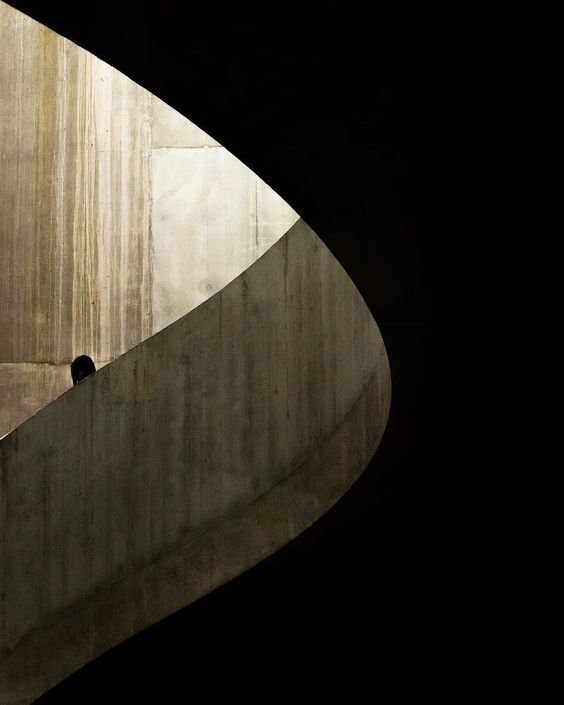 Archillect ID 389000