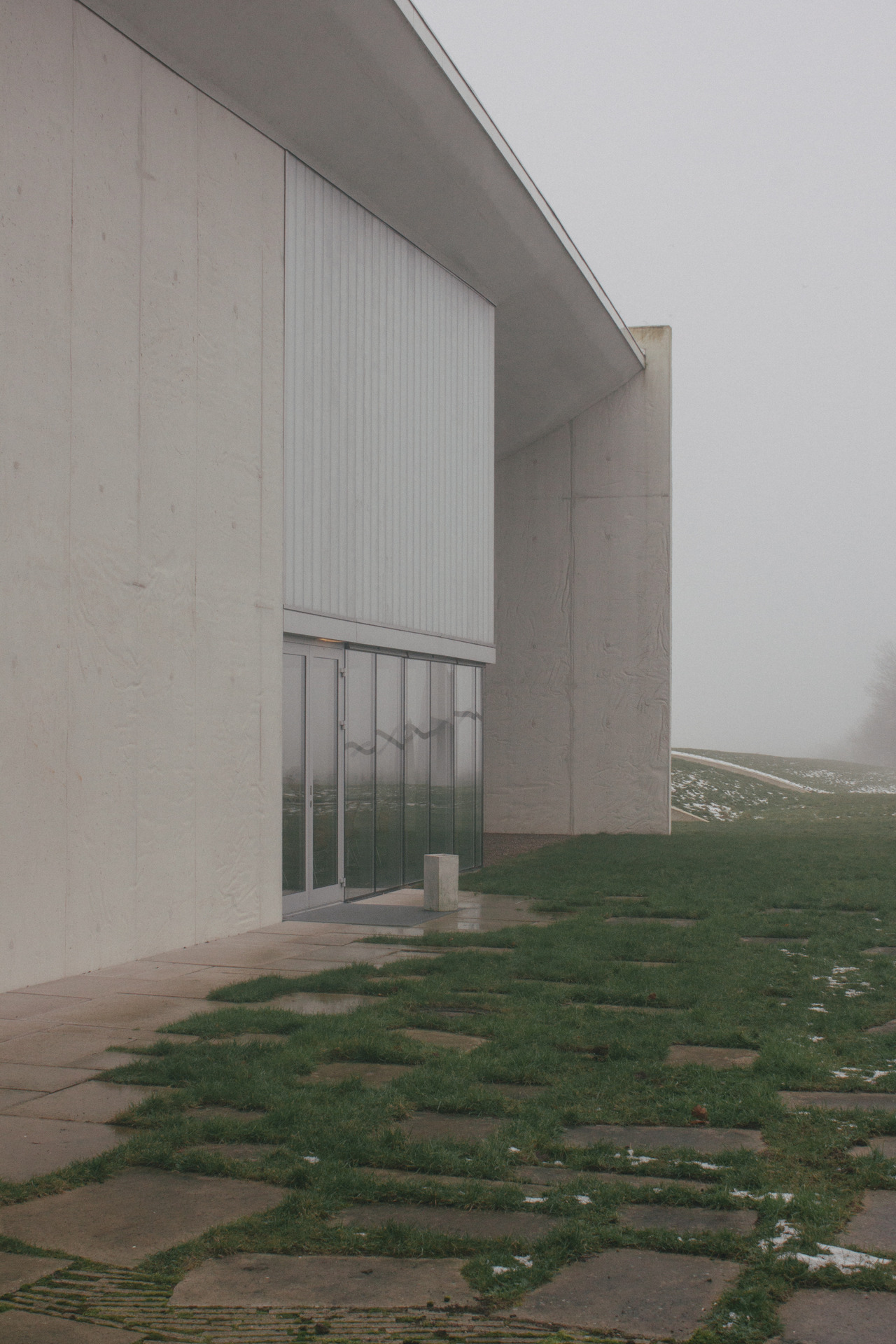 Archillect ID 389016