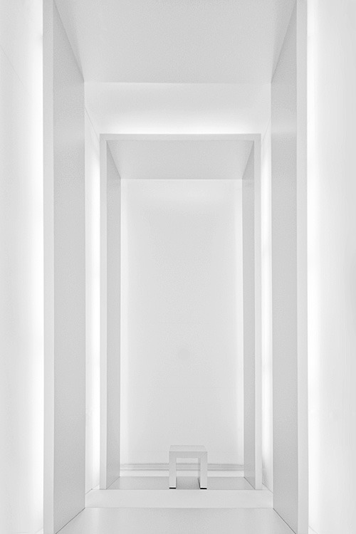 Archillect ID 389018