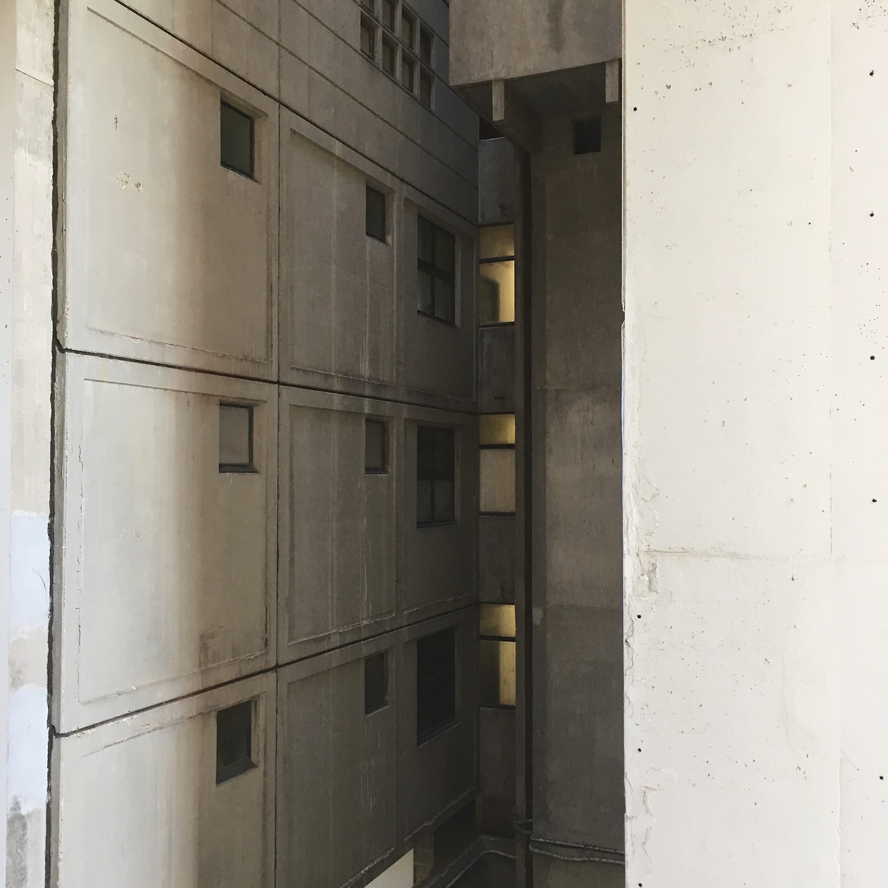 Archillect ID 389048