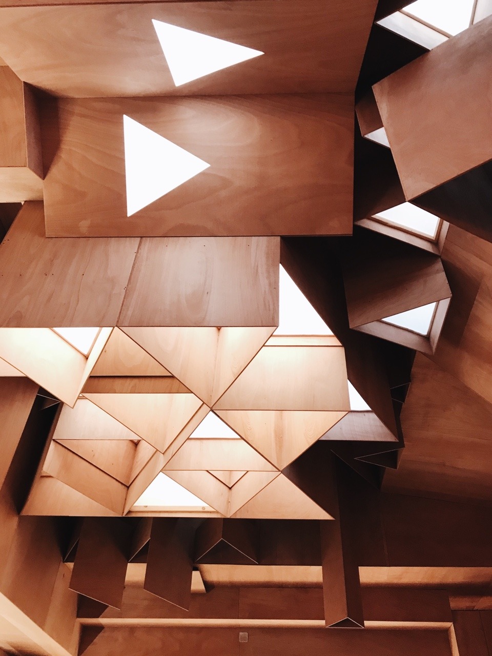 Archillect ID 389100