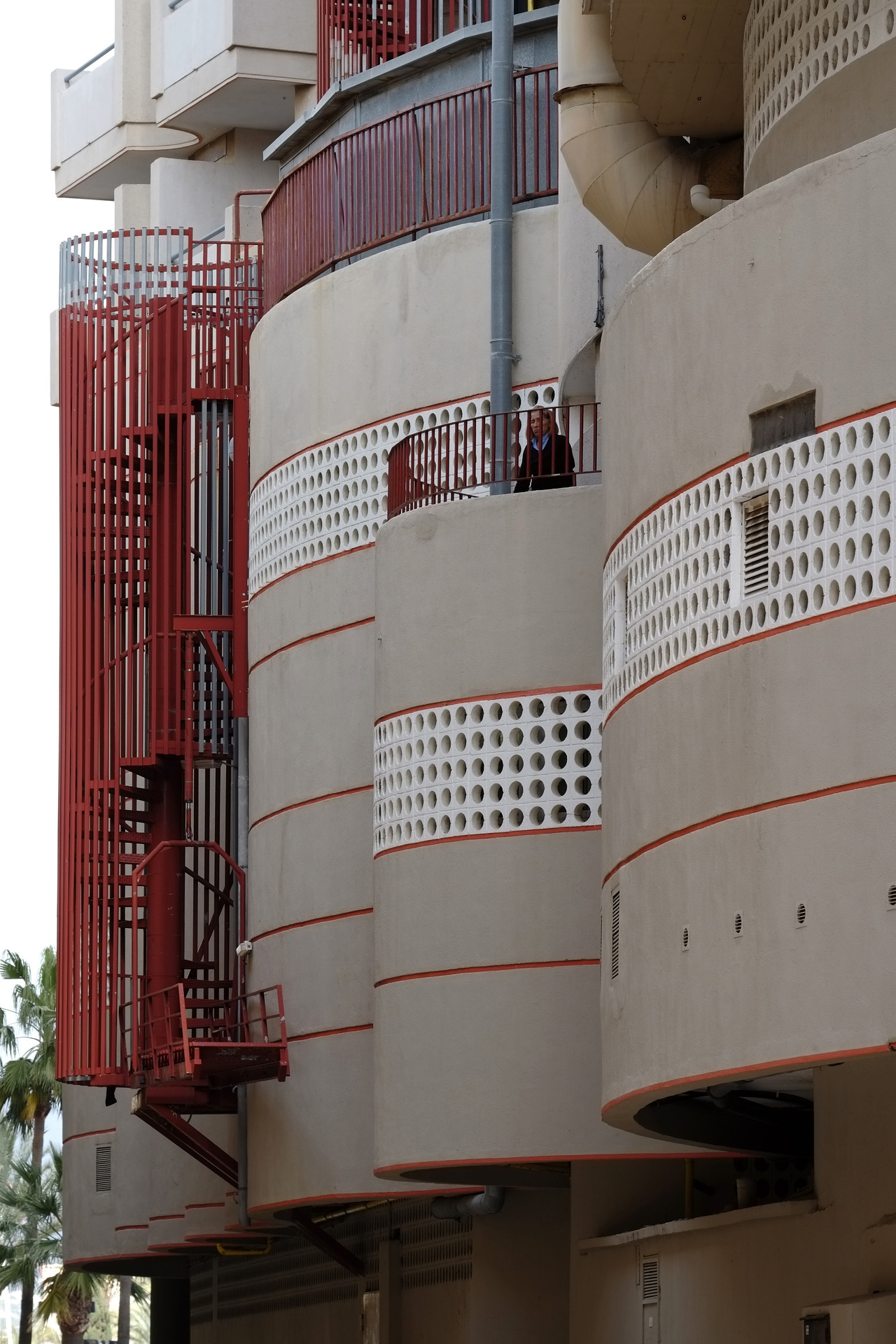 Archillect ID 389119