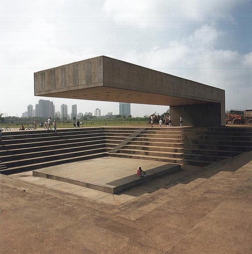 Archillect ID 389133