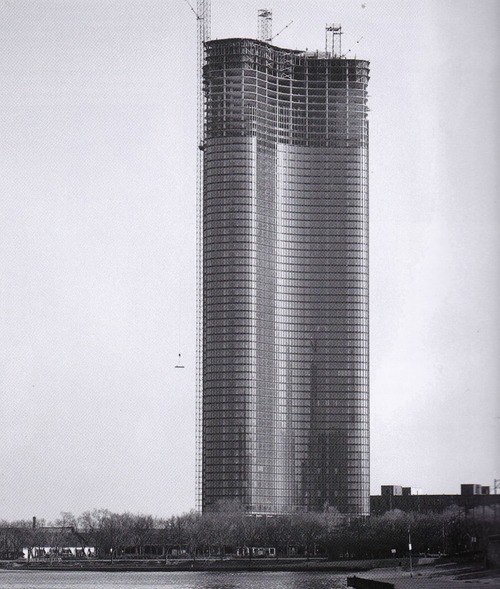 Archillect ID 389144