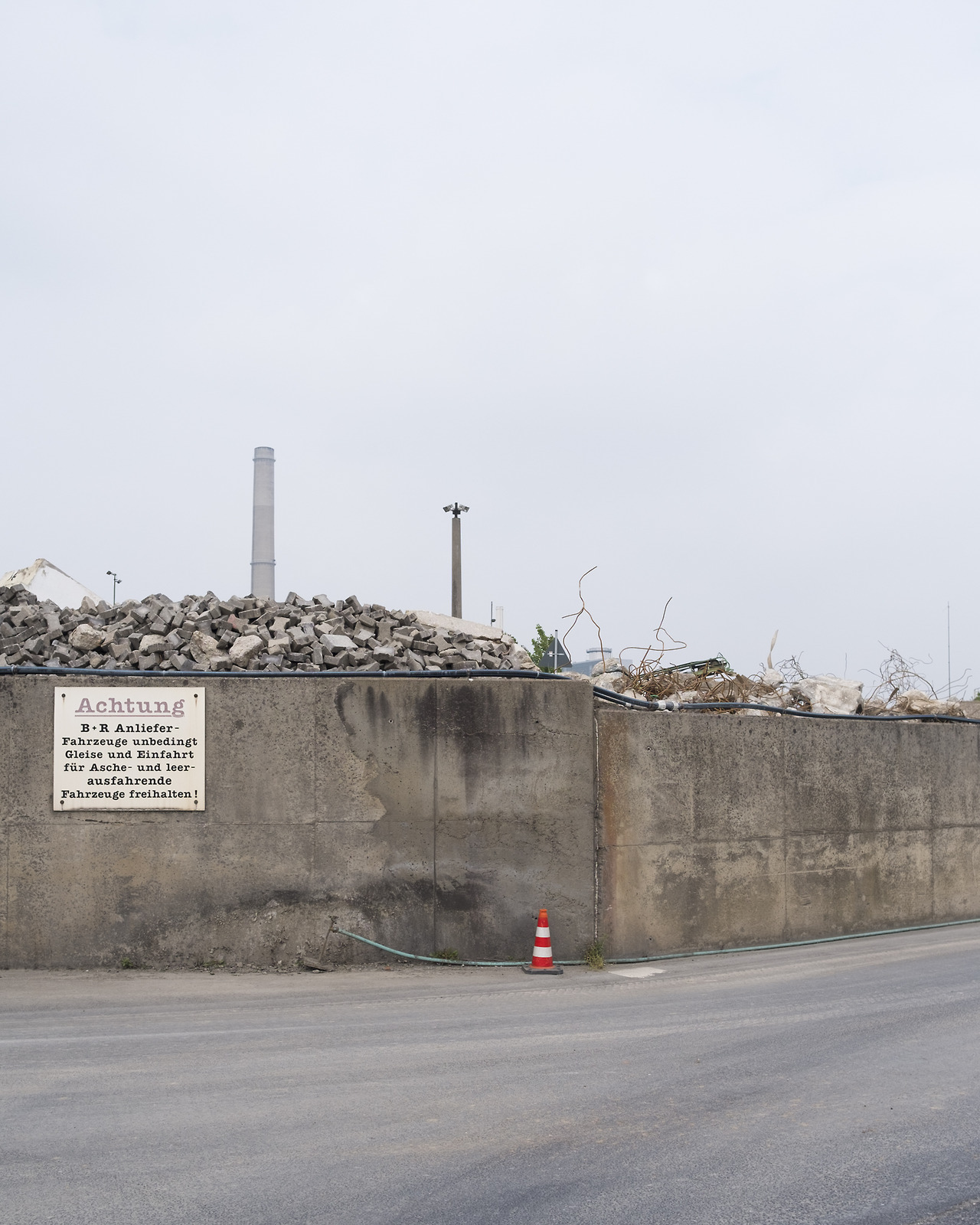 Archillect ID 389189