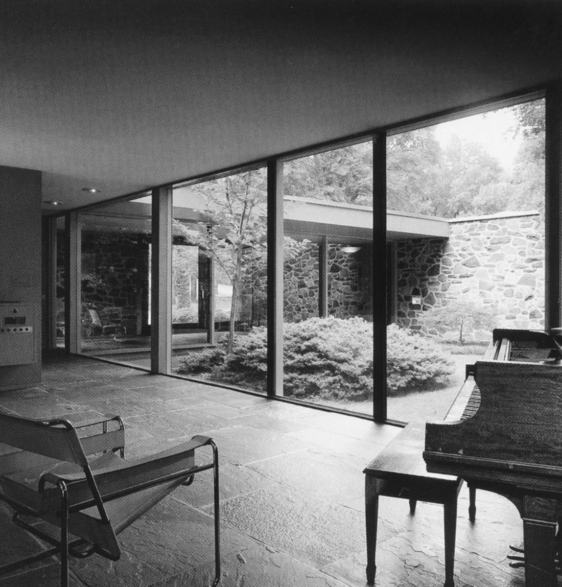 Archillect ID 389256