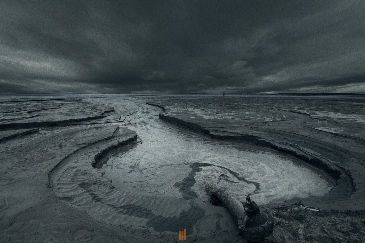 Archillect ID 389324