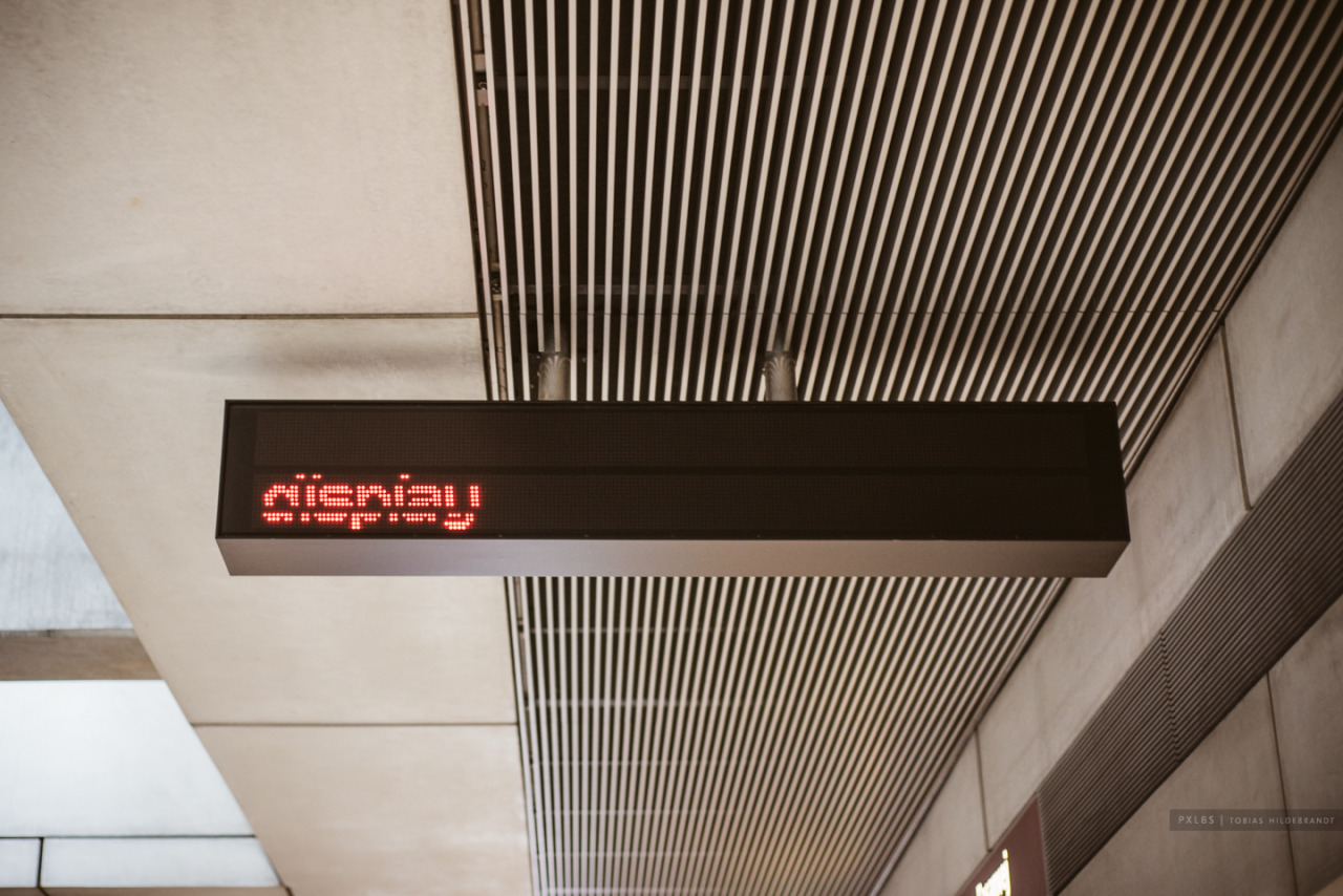 Archillect ID 389358