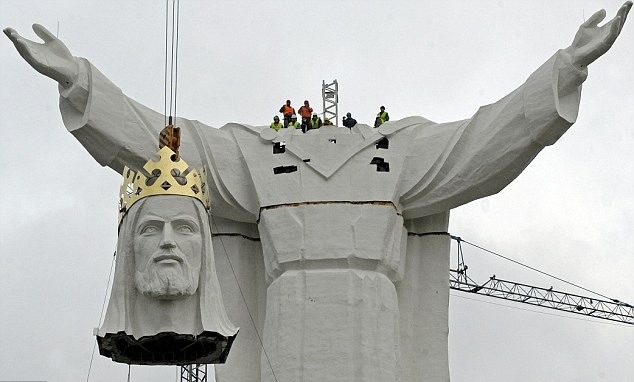 Archillect ID 389396