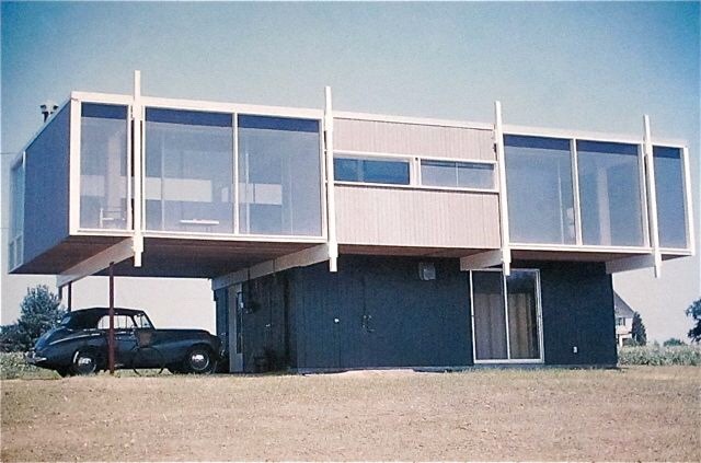 Archillect ID 389479