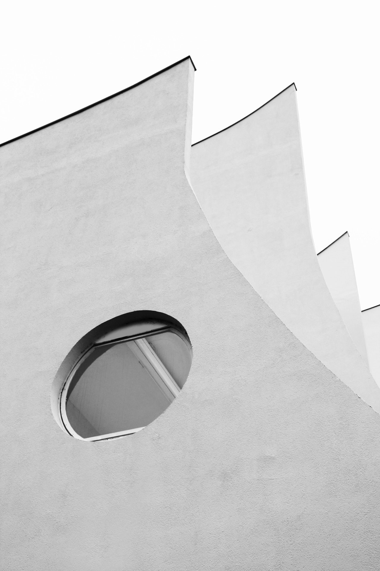 Archillect ID 389480