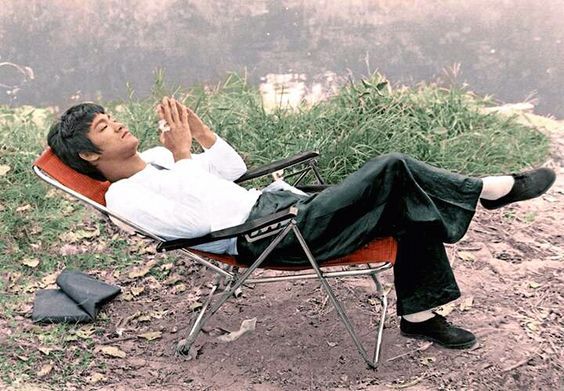 Archillect ID 389554