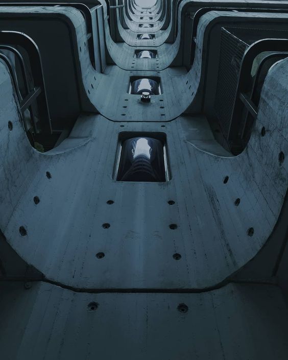 Archillect ID 389594