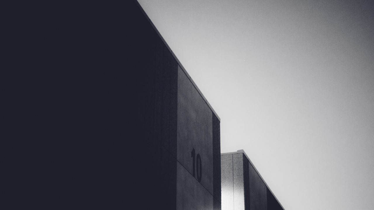 Archillect ID 389611