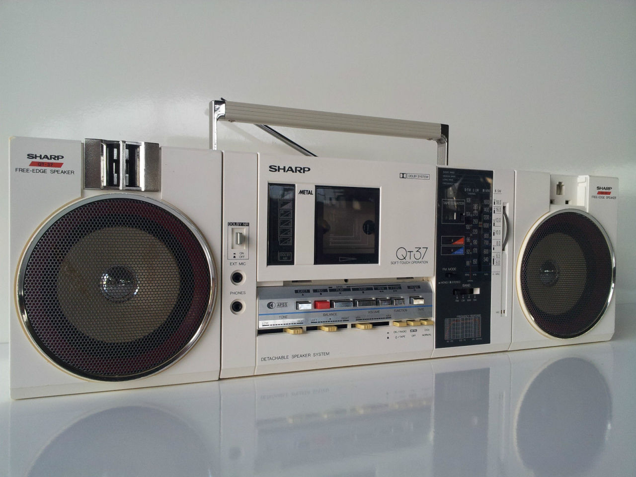 Archillect ID 389622