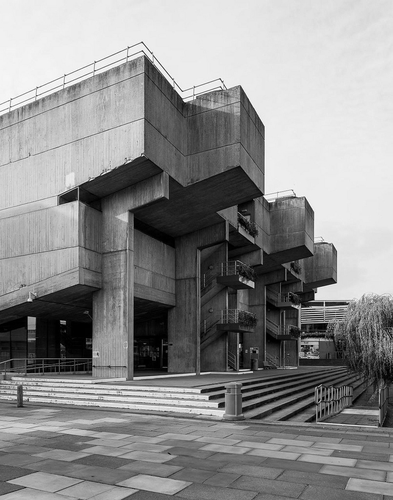 Archillect ID 389640