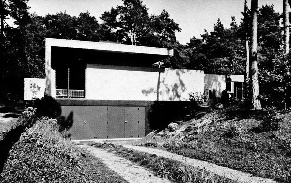 Archillect ID 389655