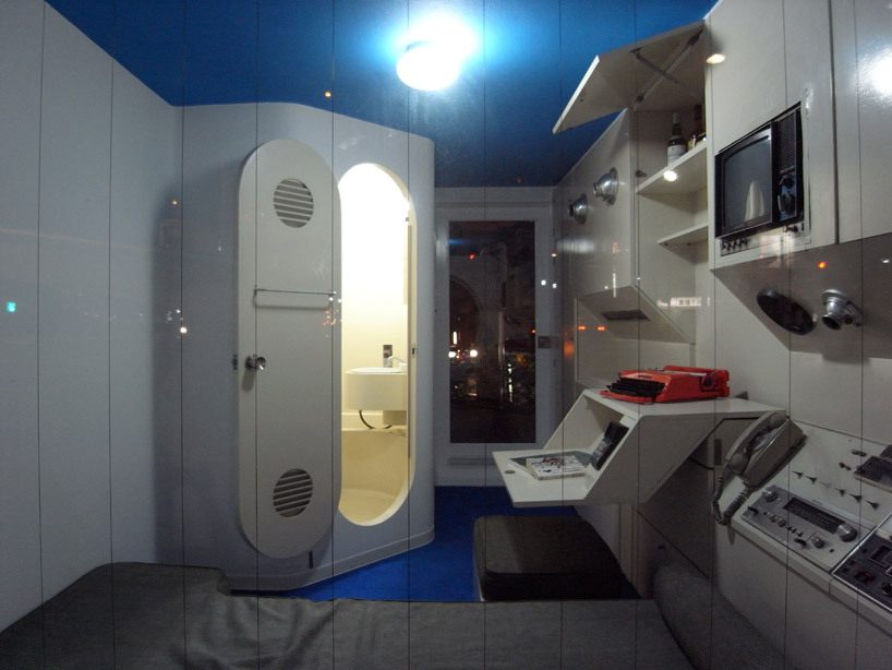 Archillect ID 389805