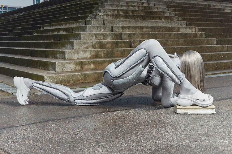 Archillect ID 389846