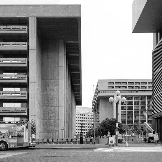 Archillect ID 389908