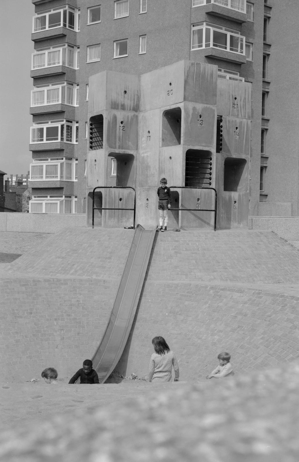 Archillect ID 389925