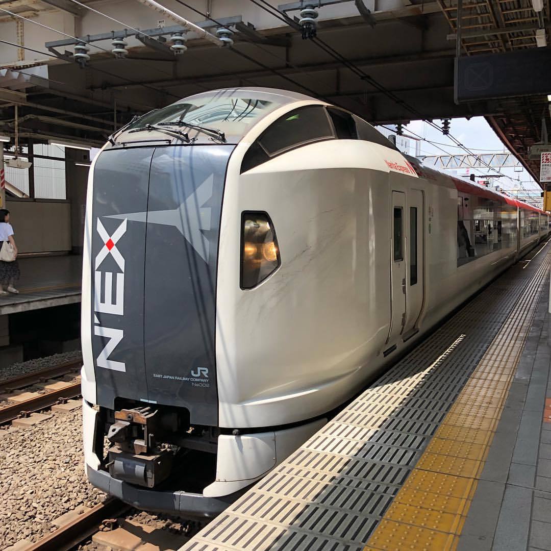 Archillect ID 389927