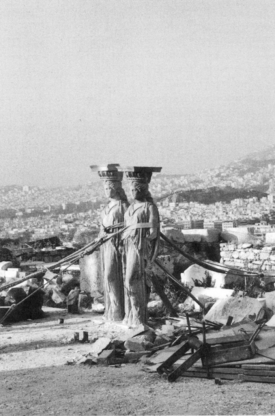 Archillect ID 389985