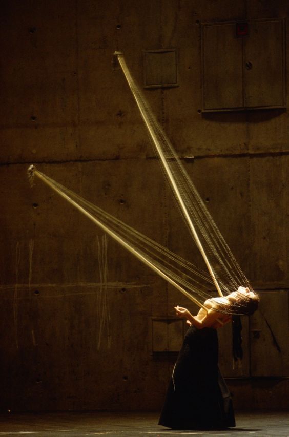 Archillect ID 389999