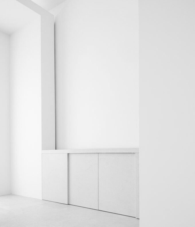 Archillect ID 390124